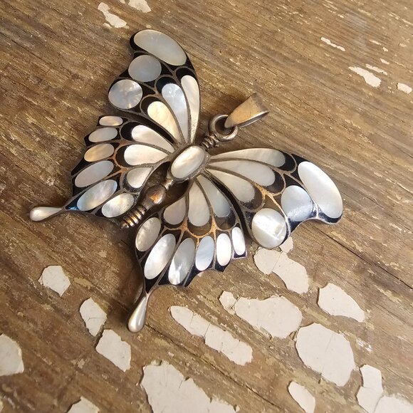 Pendant - Picture 2 of 4